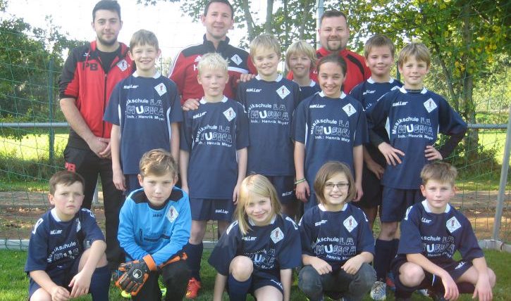 E1-Jugend feiert Staffelsieg!!!!