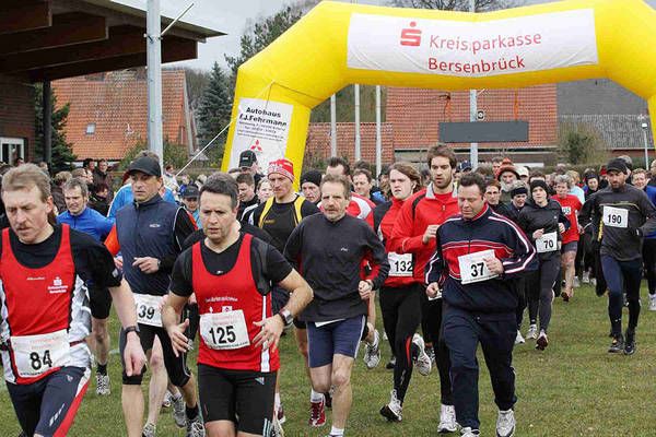 2:1 Auswärtssieg für die 1. Herren in Kettenkamp
