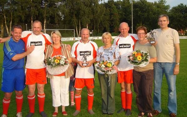 Fußballer in den Ruhestand verabschiedet