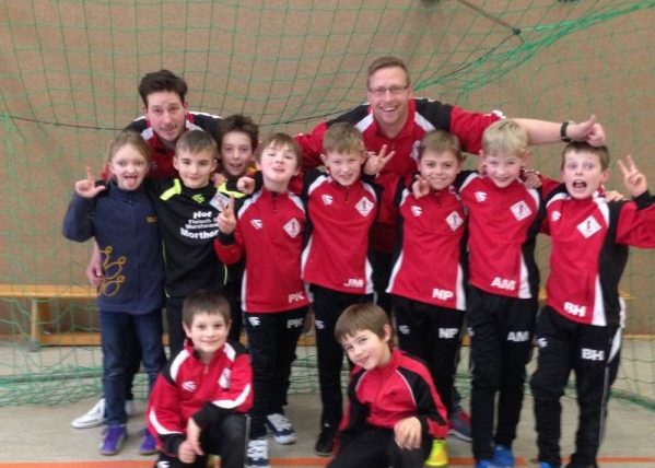 F2 erreicht Zwischenrunde